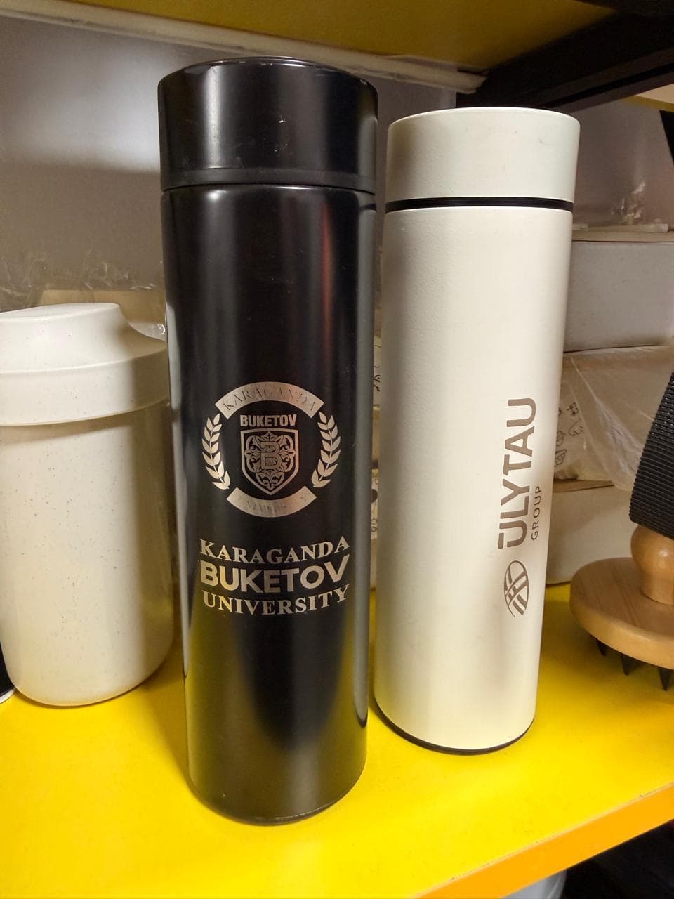 Термосы с гравировкой Karaganda Buketov University и Ulytau